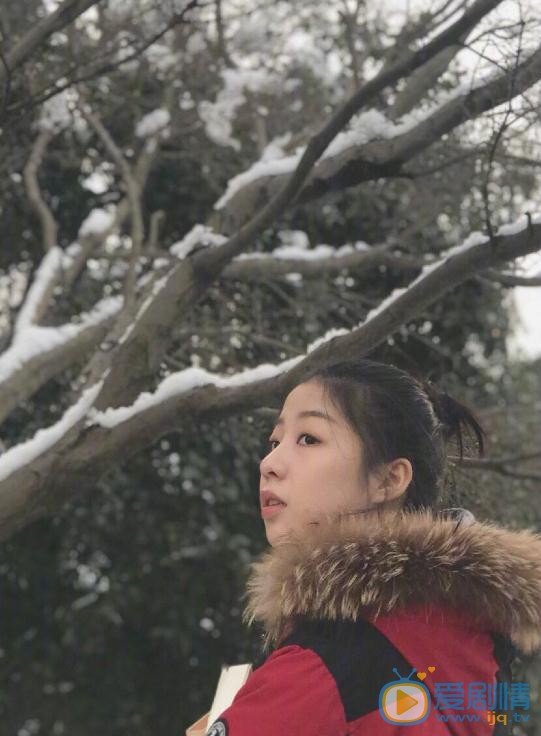 许瑞航与人合照 许瑞航高清写真_许瑞航高清剧照