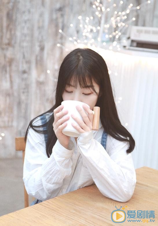 许瑞航白色写真 许瑞航高清写真_许瑞航高清剧照
