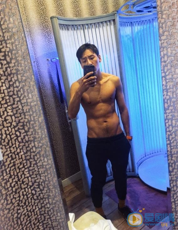 杨森肌肉大片 杨森高清写真_杨森高清剧照