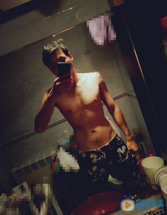 杨森肌肉大片 杨森高清写真_杨森高清剧照