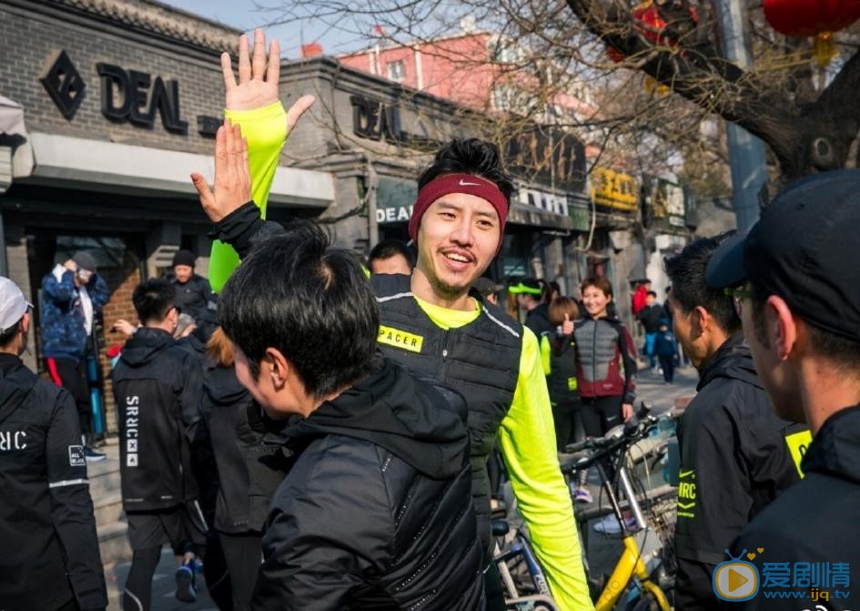 杨森健身运动照 杨森高清写真_杨森高清剧照