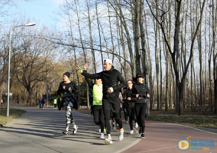 杨森健身运动照 杨森高清写真_杨森高清剧照