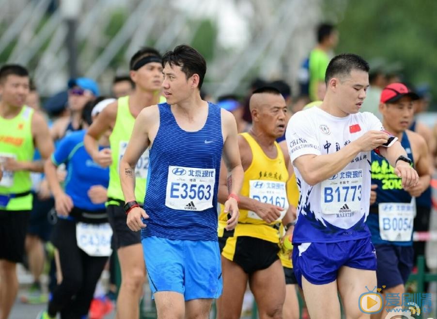 杨森健身运动照 杨森高清写真_杨森高清剧照