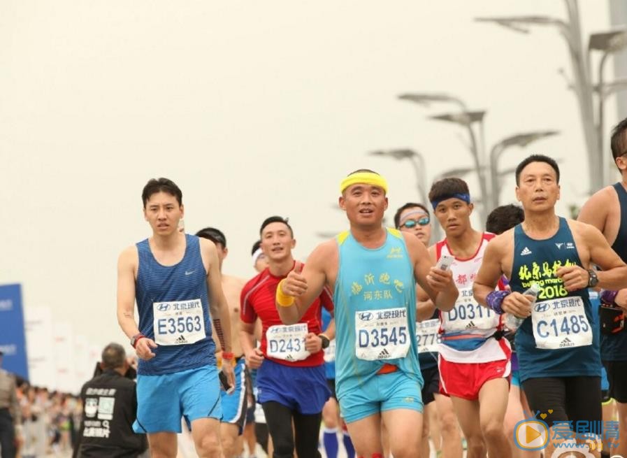 杨森健身运动照 杨森高清写真_杨森高清剧照