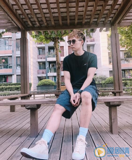 李唯枫小亭写真 李唯枫高清写真_李唯枫高清剧照