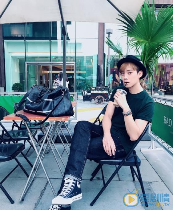 李唯枫生活写真 李唯枫高清写真_李唯枫高清剧照
