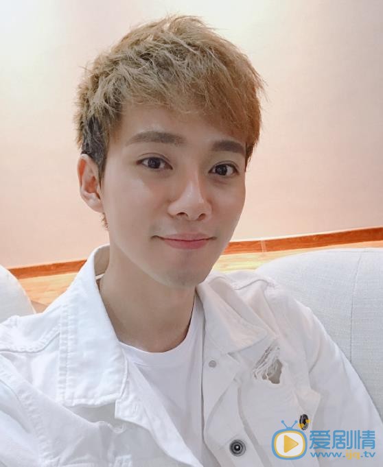 李唯枫自拍照 李唯枫自拍照
