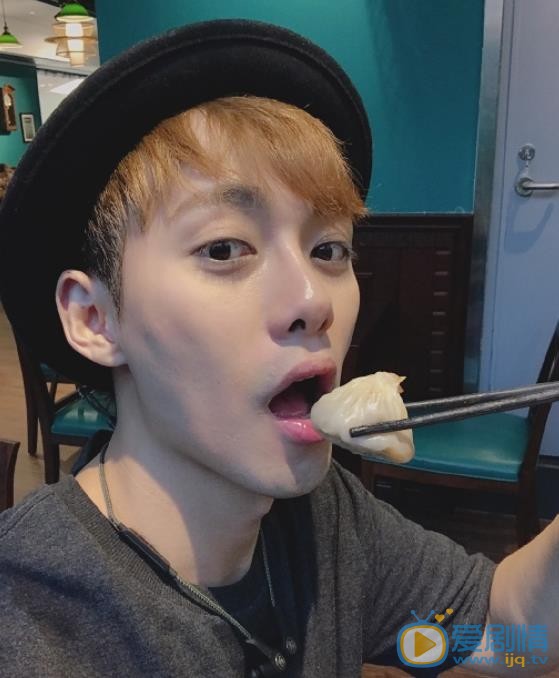 李唯枫自拍照 李唯枫高清写真_李唯枫高清剧照