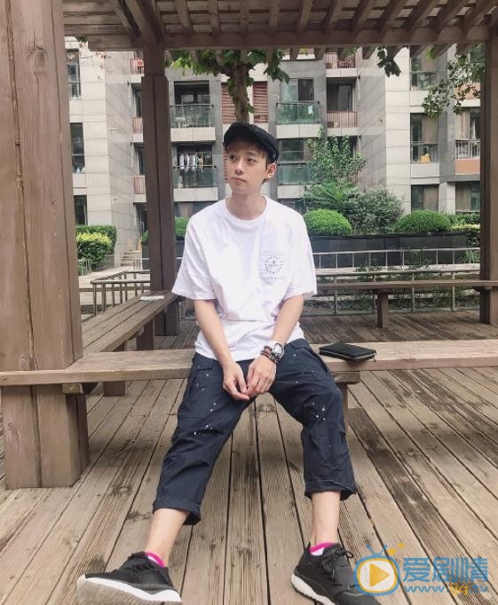 李唯枫小亭写真 李唯枫高清写真_李唯枫高清剧照