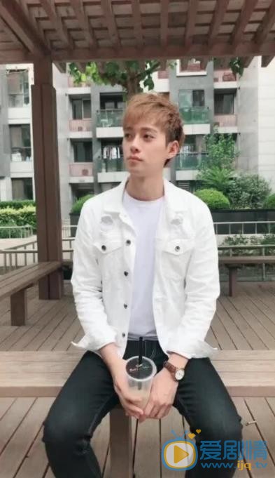 李唯枫小亭写真 李唯枫高清写真_李唯枫高清剧照