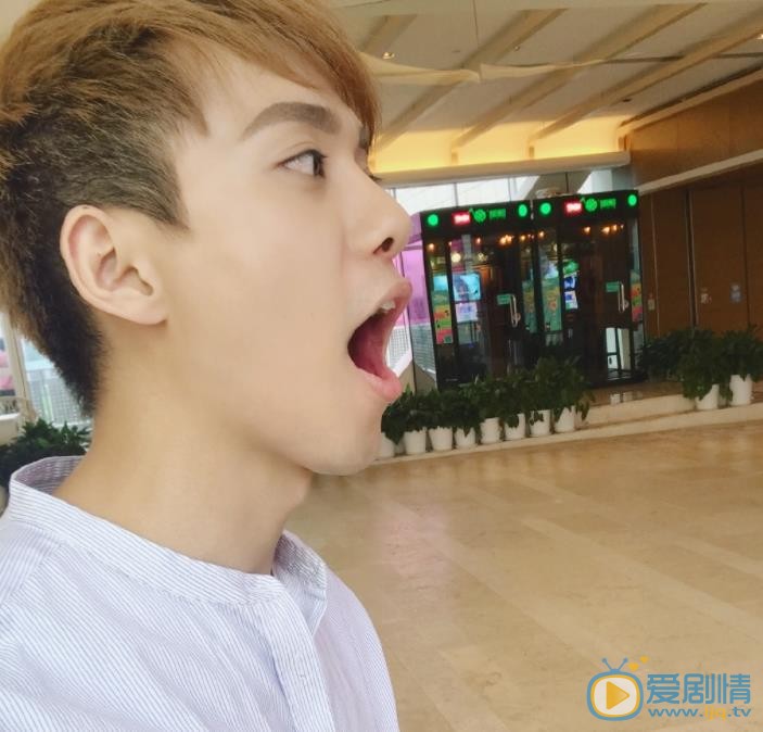 李唯枫自拍照 李唯枫高清写真_李唯枫高清剧照