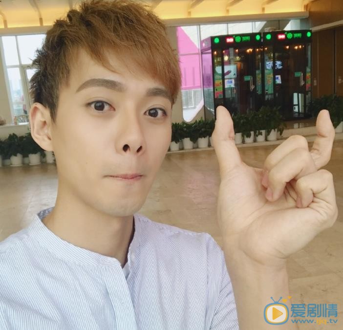 李唯枫自拍照 李唯枫高清写真_李唯枫高清剧照