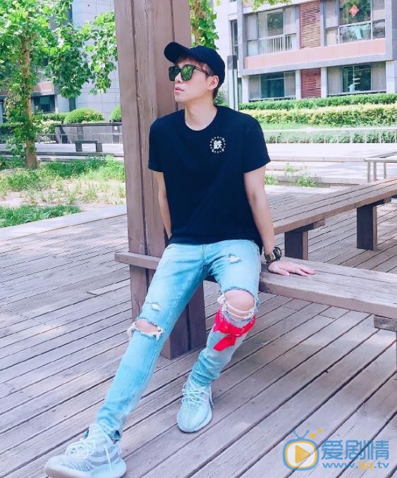 李唯枫小亭写真 李唯枫高清写真_李唯枫高清剧照