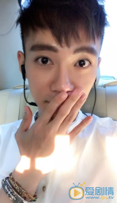 李唯枫自拍照 李唯枫高清写真_李唯枫高清剧照
