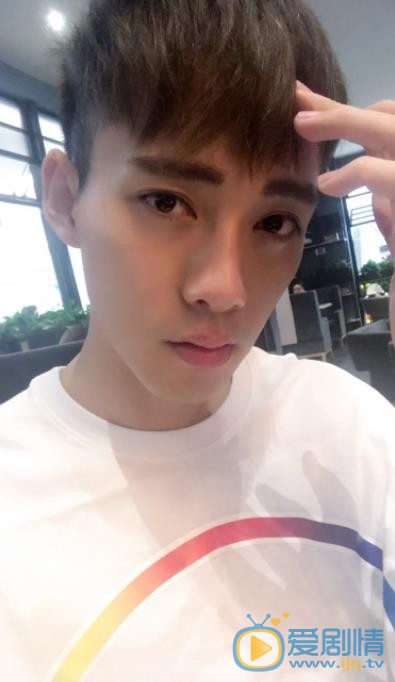 李唯枫自拍照 李唯枫高清写真_李唯枫高清剧照