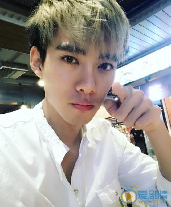 李唯枫自拍照 李唯枫高清写真_李唯枫高清剧照