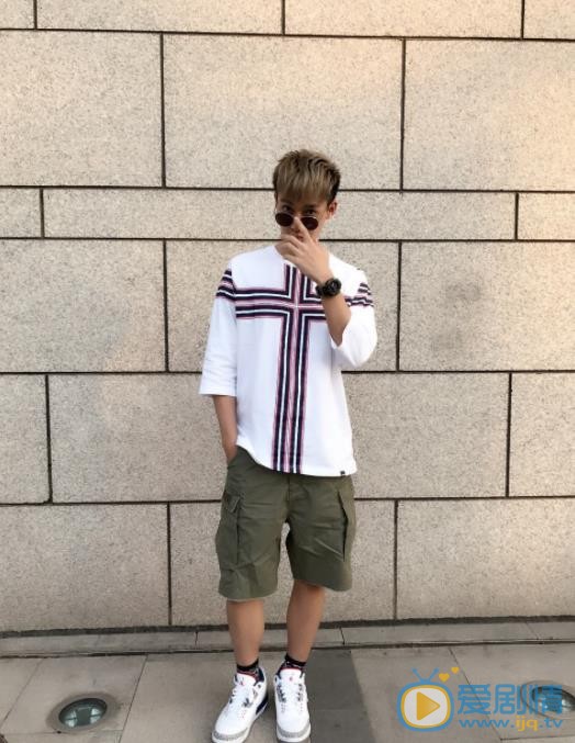 李唯枫街拍写真 李唯枫高清写真_李唯枫高清剧照