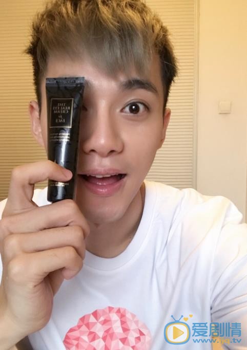 李唯枫自拍照 李唯枫高清写真_李唯枫高清剧照