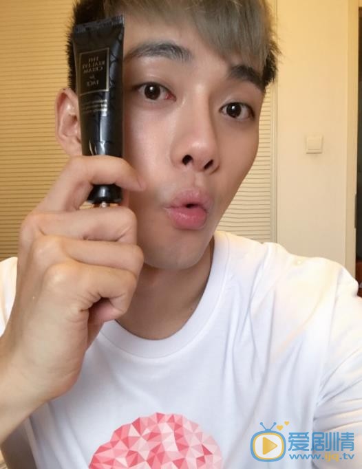 李唯枫自拍照 李唯枫高清写真_李唯枫高清剧照