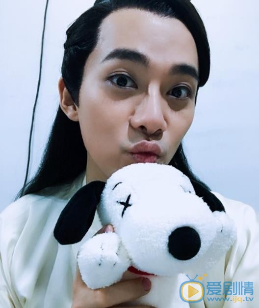 李唯枫自拍照 李唯枫高清写真_李唯枫高清剧照
