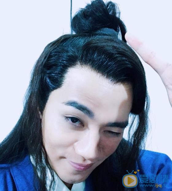 李唯枫自拍照 李唯枫高清写真_李唯枫高清剧照