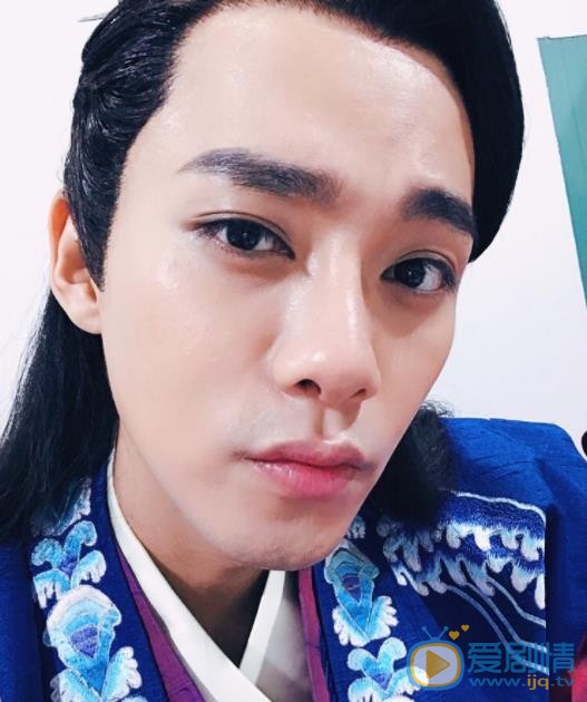 李唯枫自拍照 李唯枫高清写真_李唯枫高清剧照