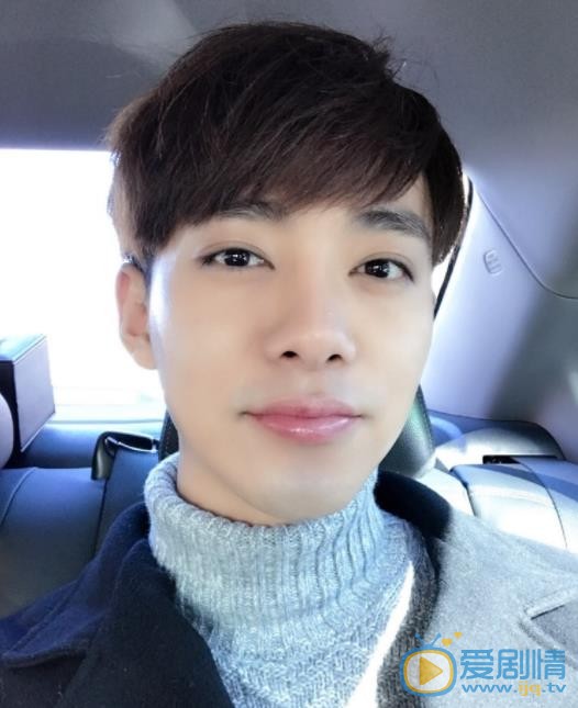 李唯枫自拍照 李唯枫高清写真_李唯枫高清剧照