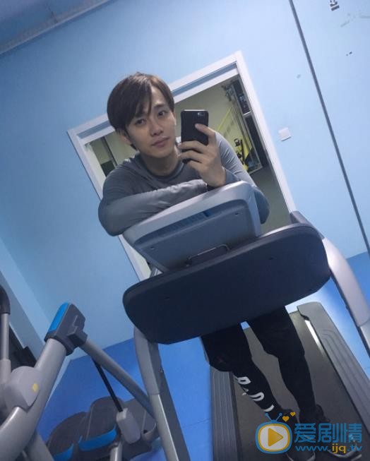 李唯枫自拍照 李唯枫高清写真_李唯枫高清剧照
