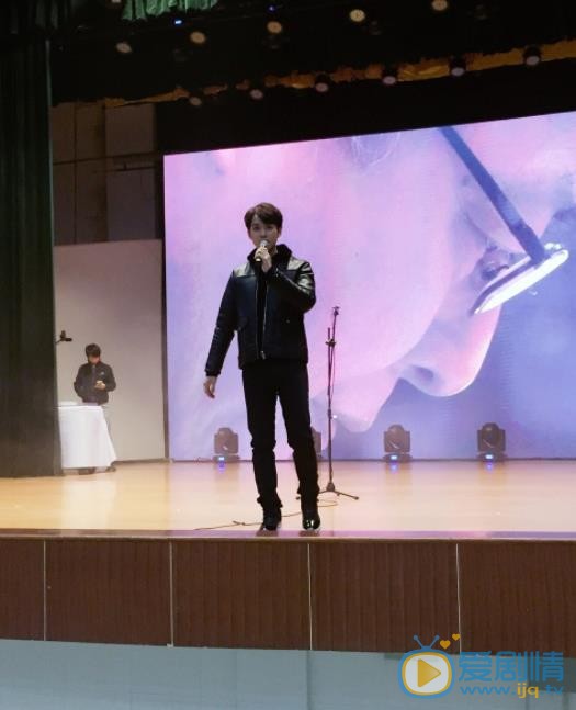 李唯枫现场照 李唯枫高清写真_李唯枫高清剧照