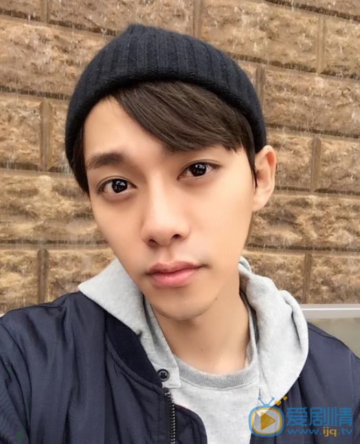 李唯枫自拍照 李唯枫高清写真_李唯枫高清剧照