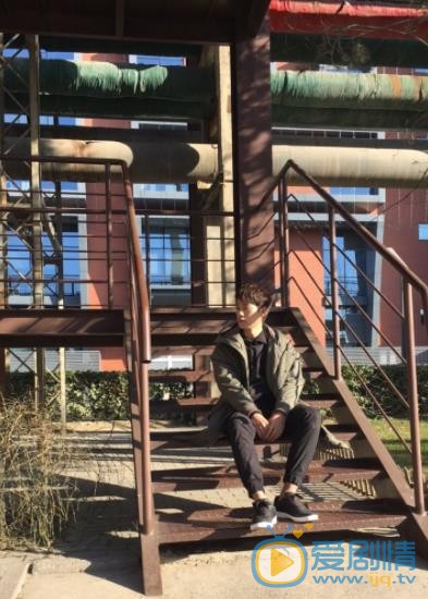 李唯枫街拍写真 李唯枫高清写真_李唯枫高清剧照