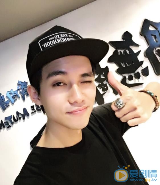 李唯枫自拍照 李唯枫高清写真_李唯枫高清剧照