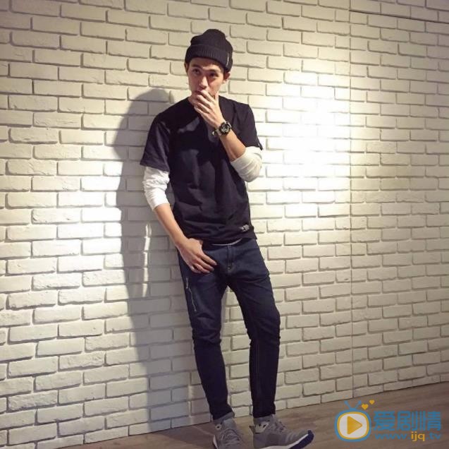 李唯枫街拍写真 李唯枫高清写真_李唯枫高清剧照