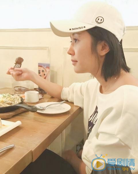 曹琦生活照 曹琦高清写真_曹琦高清剧照