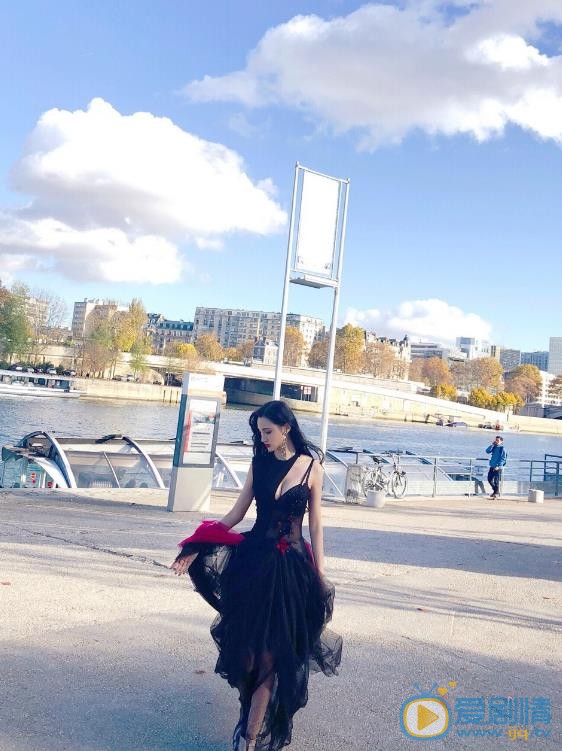 吴春怡T台写真 吴春怡高清写真_吴春怡高清剧照