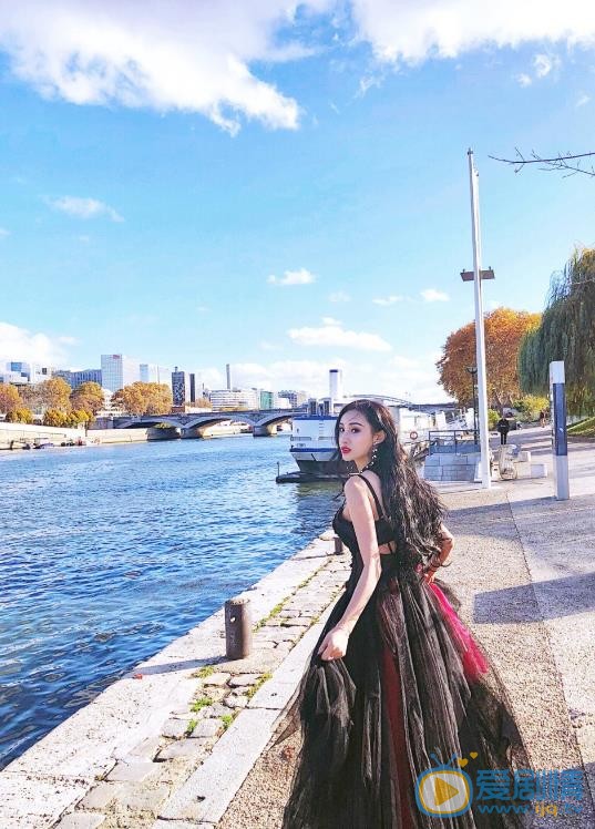 吴春怡T台写真 吴春怡高清写真_吴春怡高清剧照