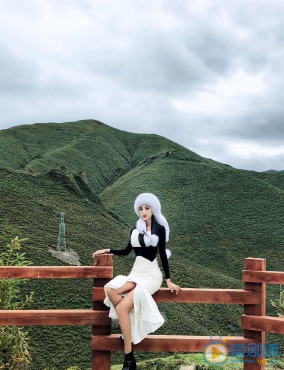 吴春怡艳丽大片 吴春怡高清写真_吴春怡高清剧照