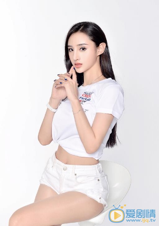 吴春怡甜美写真 吴春怡高清写真_吴春怡高清剧照