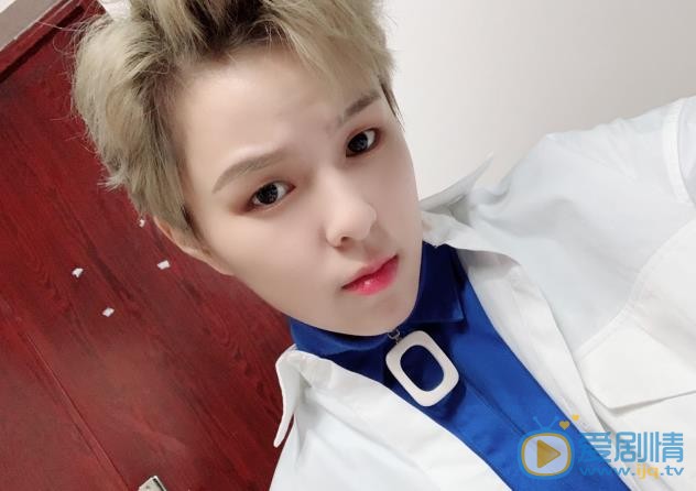 杨芸晴自拍照 杨芸晴高清写真_杨芸晴高清剧照
