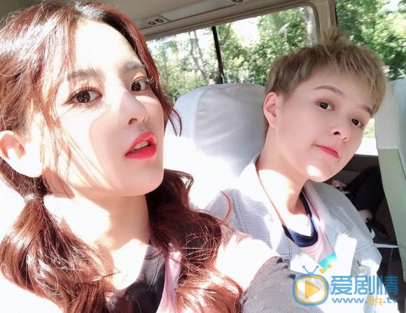 杨芸晴与他人合照 杨芸晴高清写真_杨芸晴高清剧照