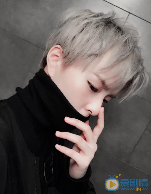 杨芸晴自拍照 杨芸晴高清写真_杨芸晴高清剧照