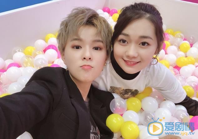 杨芸晴与他人合照 杨芸晴高清写真_杨芸晴高清剧照