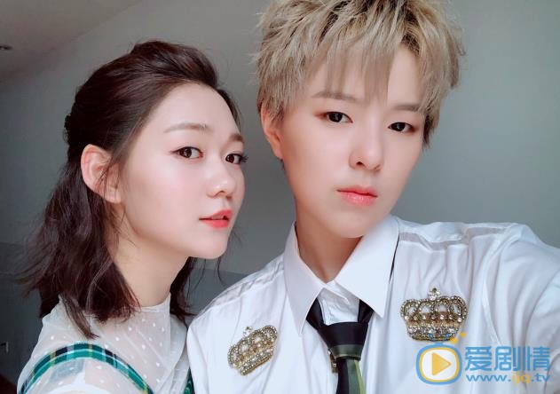杨芸晴与他人合照 杨芸晴高清写真_杨芸晴高清剧照