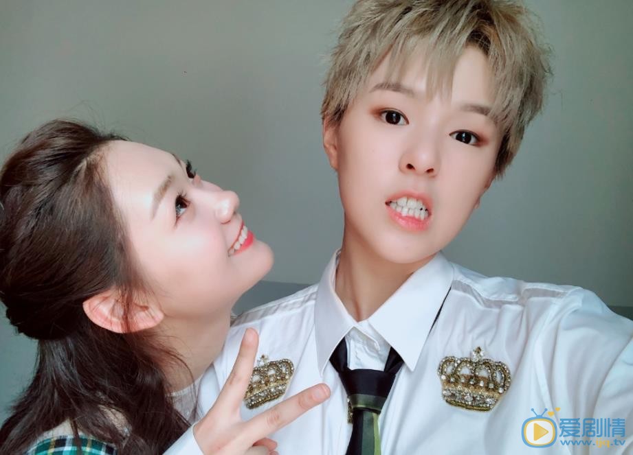 杨芸晴与他人合照 杨芸晴高清写真_杨芸晴高清剧照