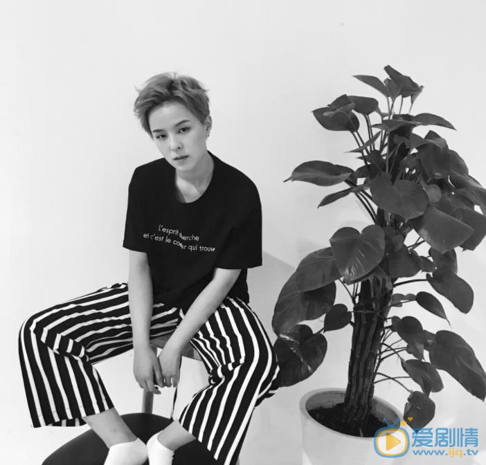 杨芸晴时尚写真 杨芸晴高清写真_杨芸晴高清剧照