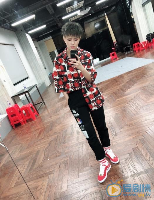 杨芸晴自拍照 杨芸晴高清写真_杨芸晴高清剧照