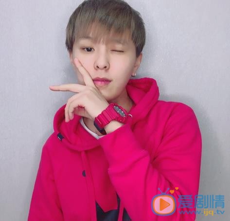 杨芸晴自拍照 杨芸晴自拍照