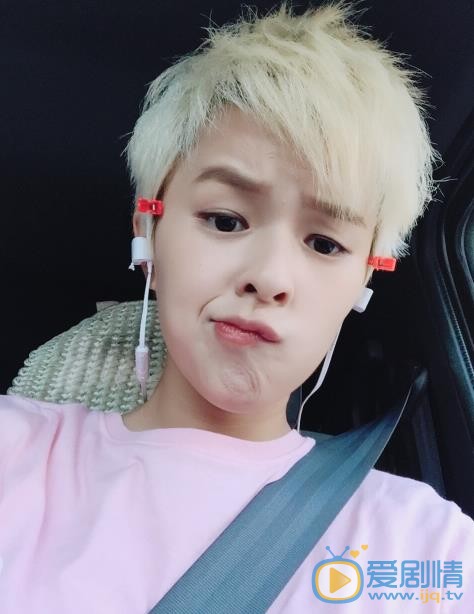 杨芸晴自拍照 杨芸晴高清写真_杨芸晴高清剧照