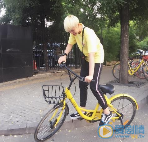 杨芸晴街拍写真 杨芸晴高清写真_杨芸晴高清剧照