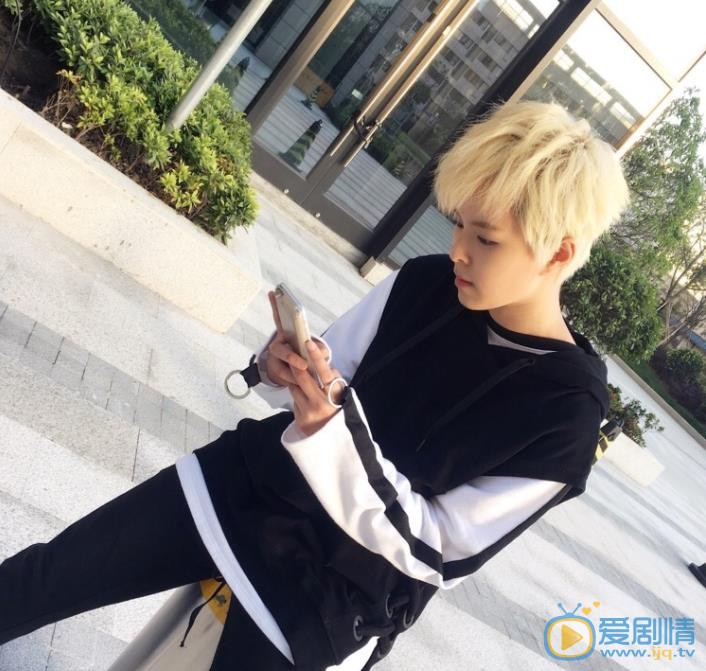 杨芸晴街拍写真 杨芸晴高清写真_杨芸晴高清剧照